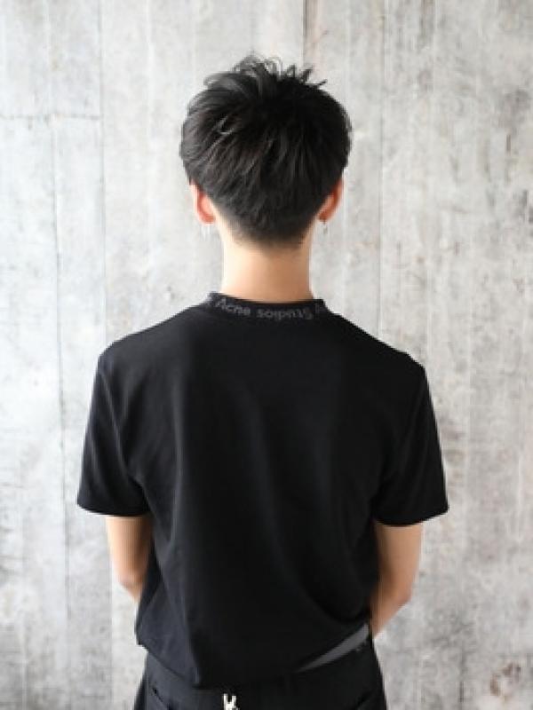 刈り上げメンズマッシュショート