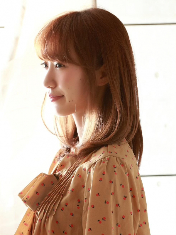 前髪ありの愛されミディアム内巻きワンカール