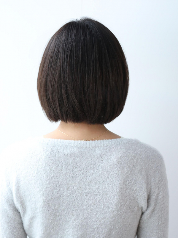 清楚系な髪型の王道！黒髪×小顔ショートボブ
