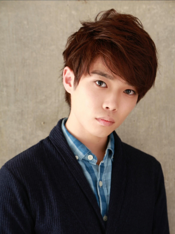 メンズのショートミディアム×茶色カラー