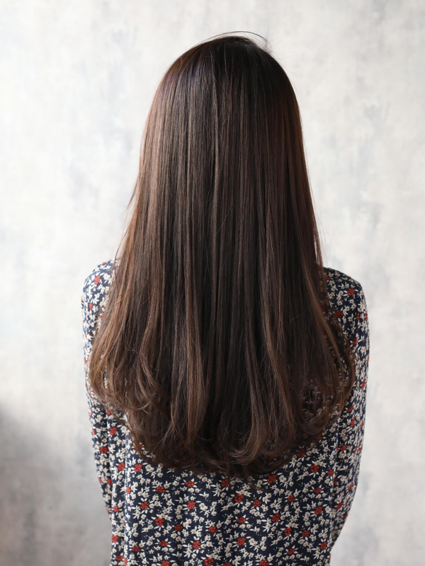 40代など大人の女性にもおすすめ！ロングヘア×パーマスタイル
