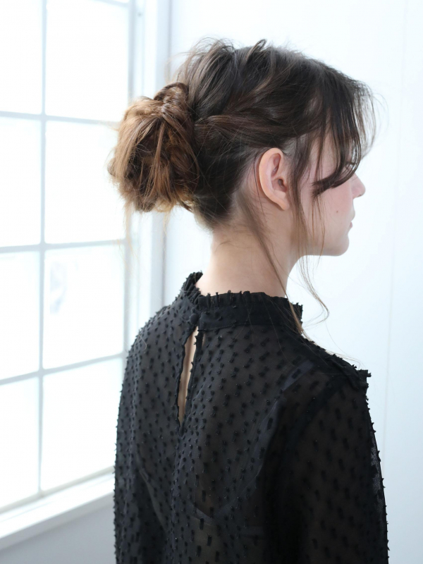 不器用さんでも簡単！ロングヘアのアップアレンジ