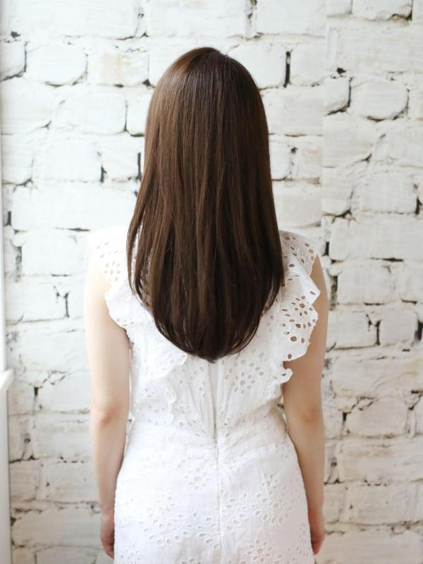 丸顔さんに似合う◎前髪なし黒髪セミロング