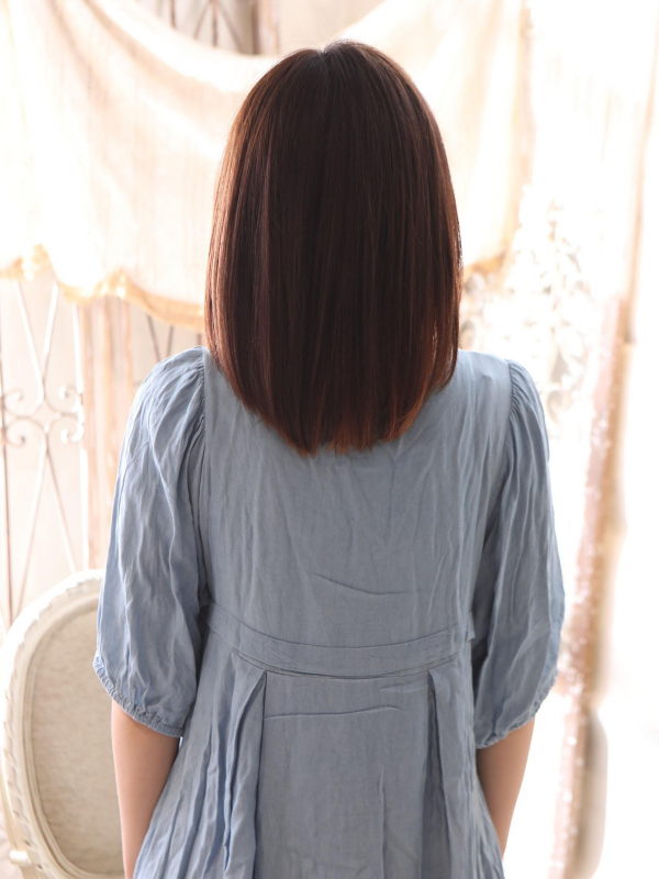 働く50代におすすめ！ナチュラルストレートのミディアムヘア