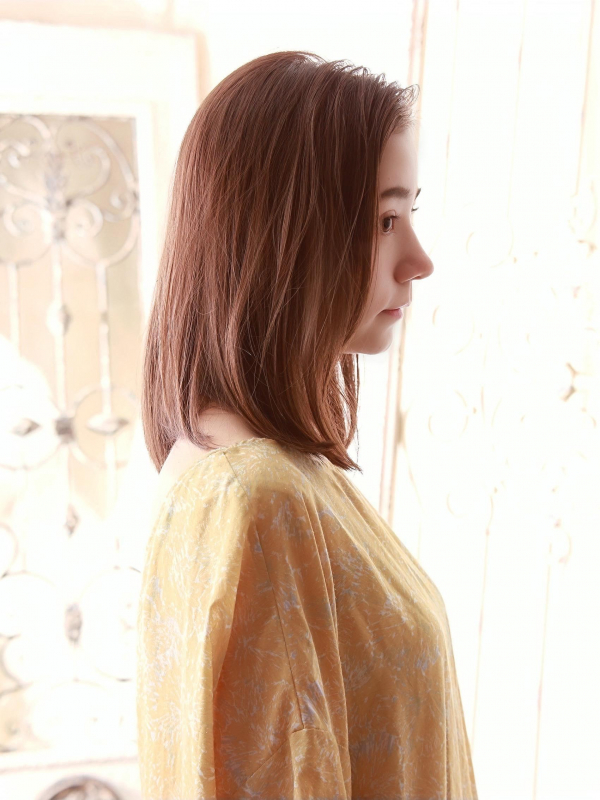 丸顔さんにおすすめ！大人可愛い前髪なしのミディアムヘア