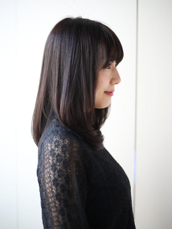 前髪あり☆しっとりツヤツヤのミディアム黒髪ストレート