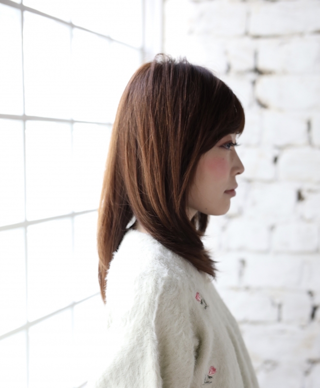 ひし形シルエットで小顔に☆ミディアムレイヤースタイル