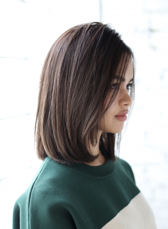 ストレートにワンカールをプラス☆大人ムードのロブスタイル