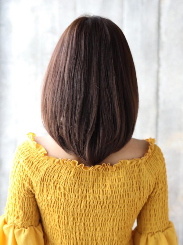 大人女子の色っぽミディアムストレート