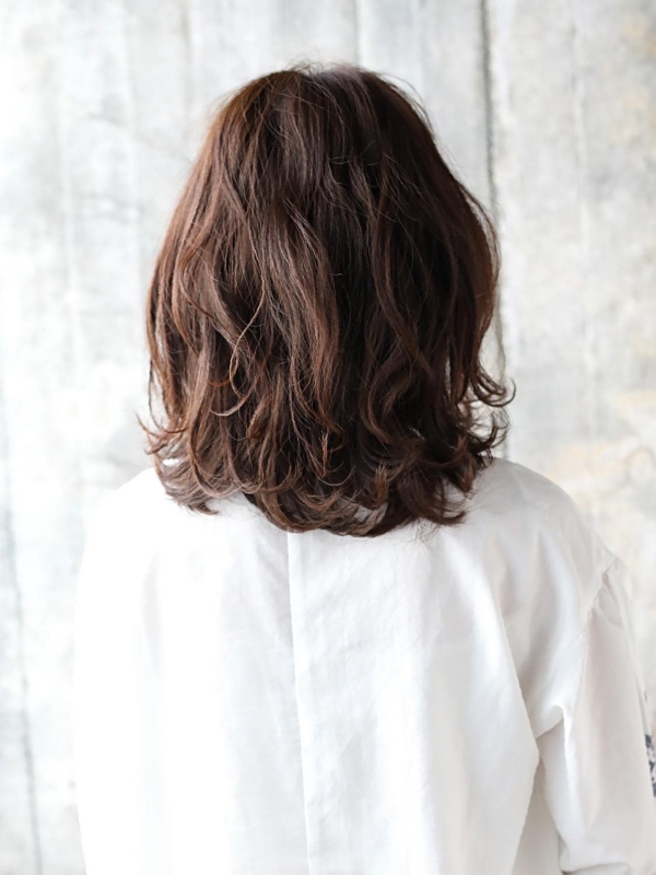 ミディアムにおすすめ☆大人のゆるパーマヘア