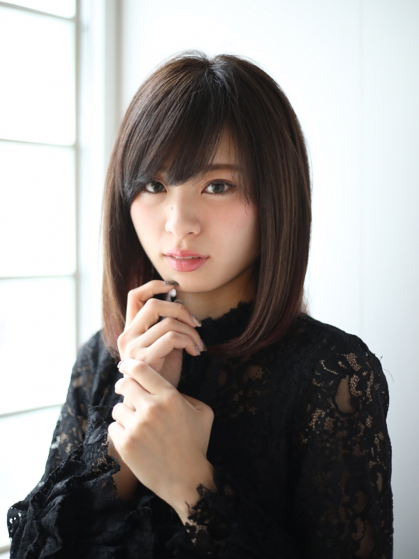 前髪あり☆しっとり清楚なミディアムストレートスタイル