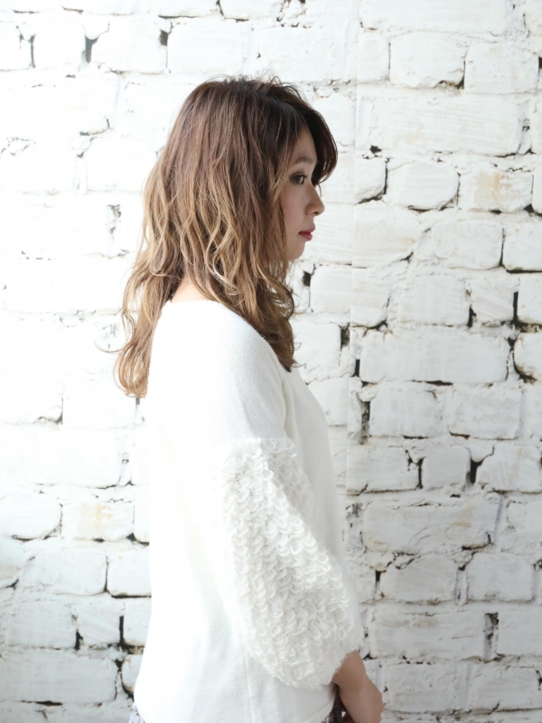 丸顔さん似合わせ◎ひし形くびれシルエットのセミロングパーマ