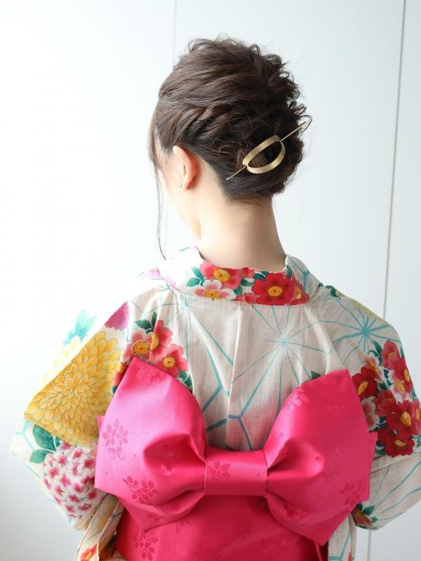 大人可愛いミディアムスタイルの注目を集める浴衣ヘア