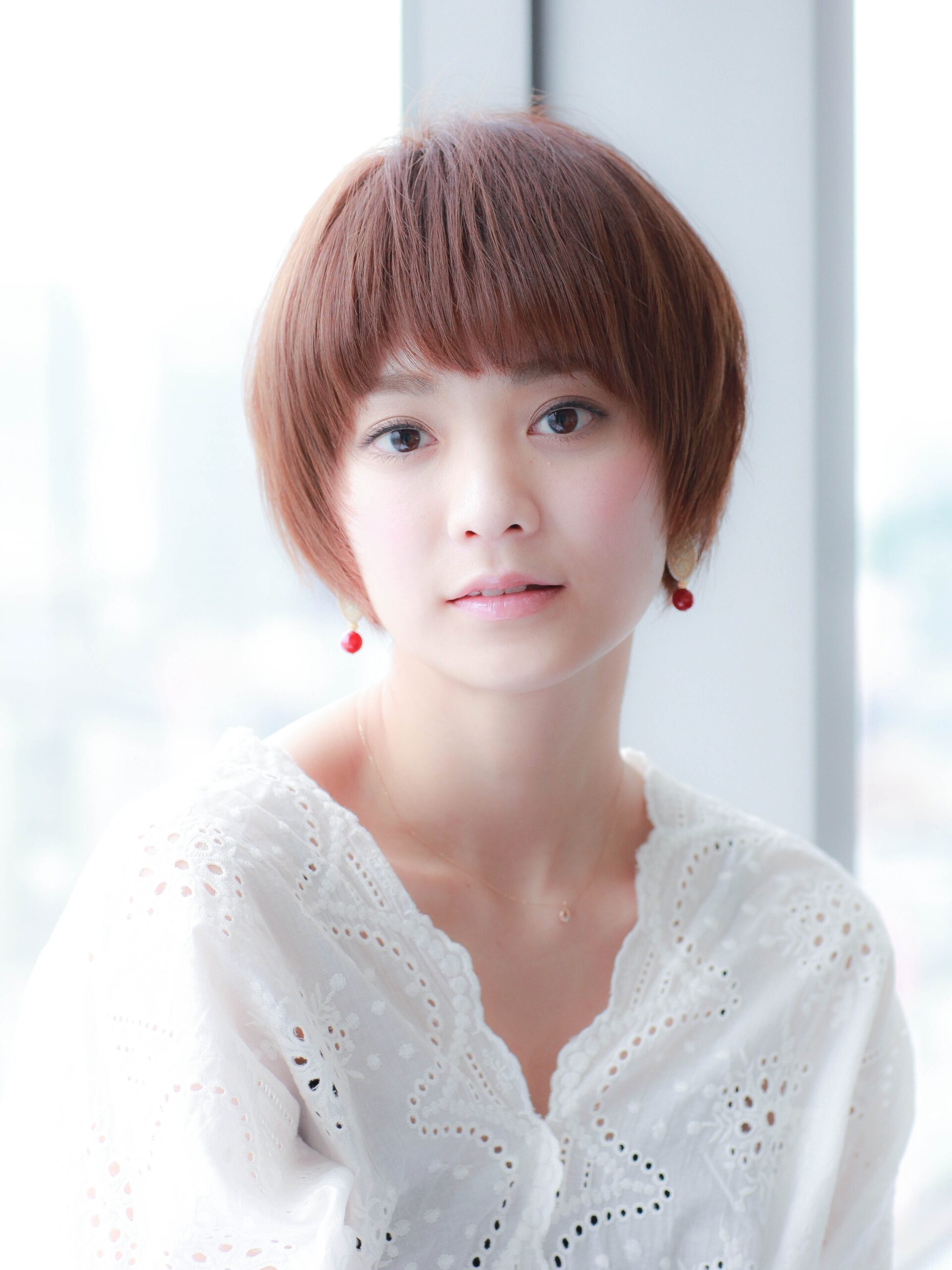 ストレートのマッシュショートで好感度アップ！