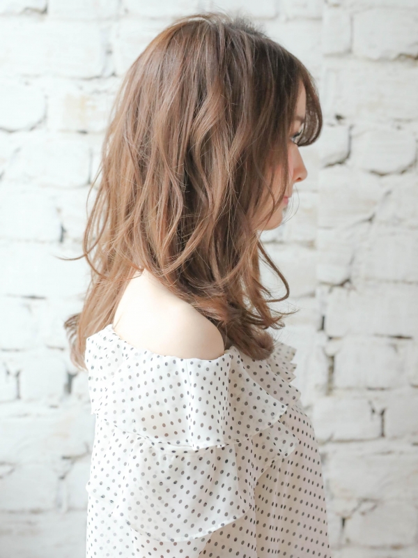 前髪なし×セミロングの大人かわいいゆるふわデジタルパーマ