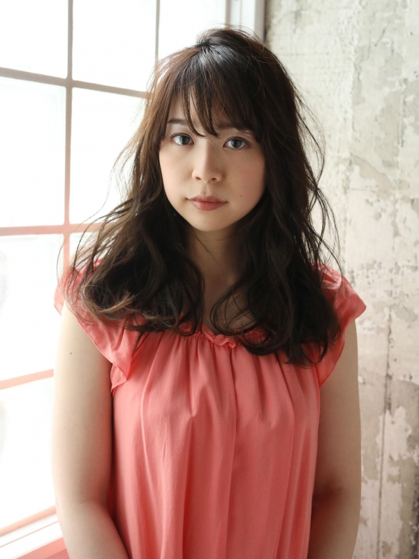 シースルーバング×ゆる波ウェーブで大人かわいいセミロング