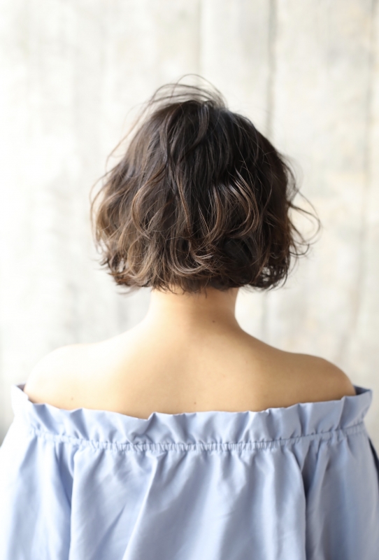 ふんわりとしたナチュラルパーマでおしゃれなボブスタイルに