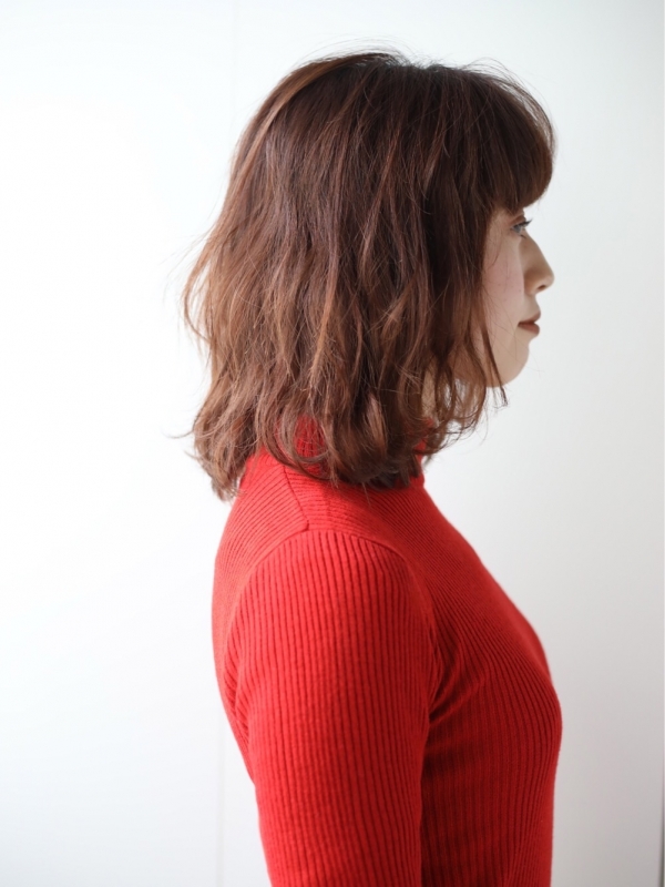 クシュっとカジュアルなウェーブのボブ