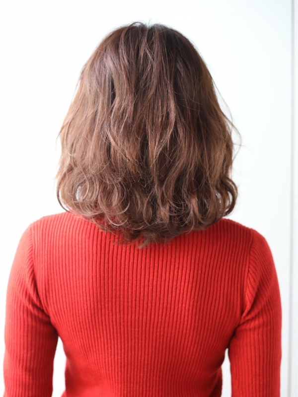 クシュっとカジュアルなウェーブのボブ