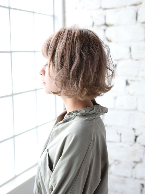 透明感抜群のハイトーンボブスタイル