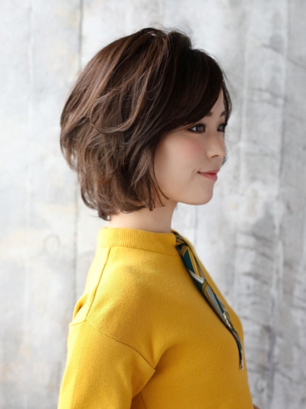 大人っぽいラフなパーマの愛されボブスタイル