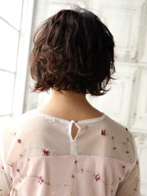 ゆるふわウェーブ×外ハネの大人かわいいショート