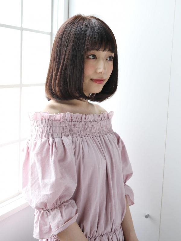 パープルブラックで大人の甘さ！まとまるストカールボブ