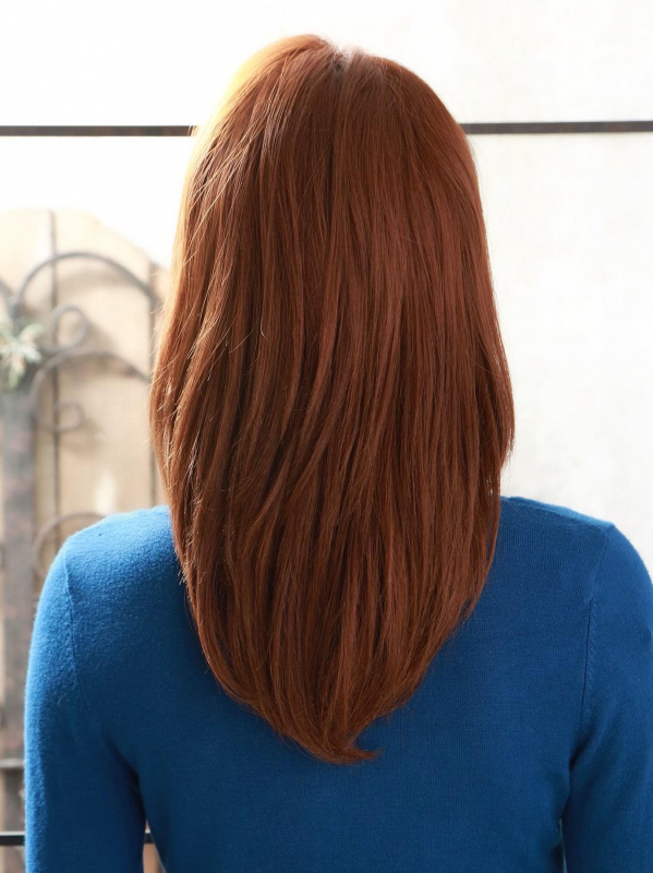 レイヤーの毛先を内巻きワンカール♪ツヤ髪セミロング