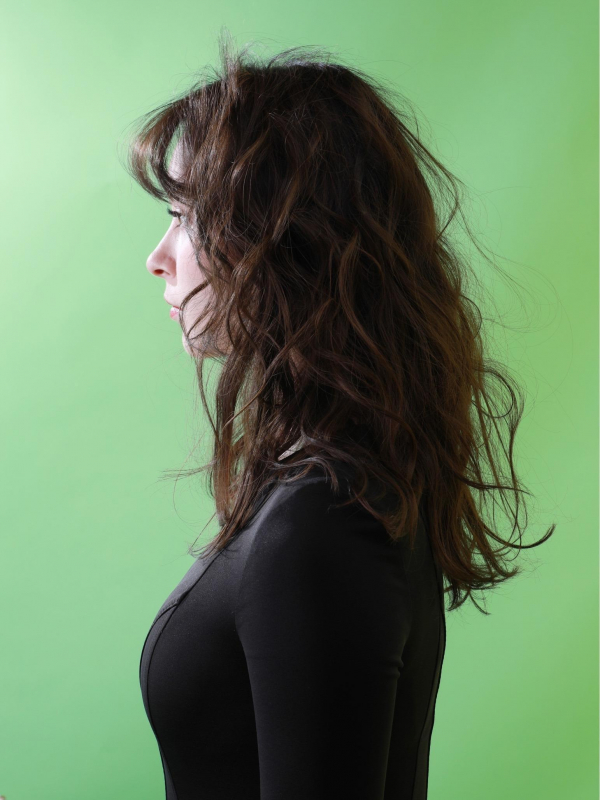 リラクシー＆アンニュイなほつれウェーブのセミロング