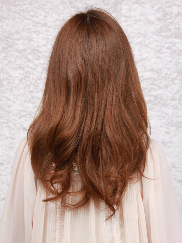 毛先ウェーブが華やかフェミニンなロング×パーマヘア