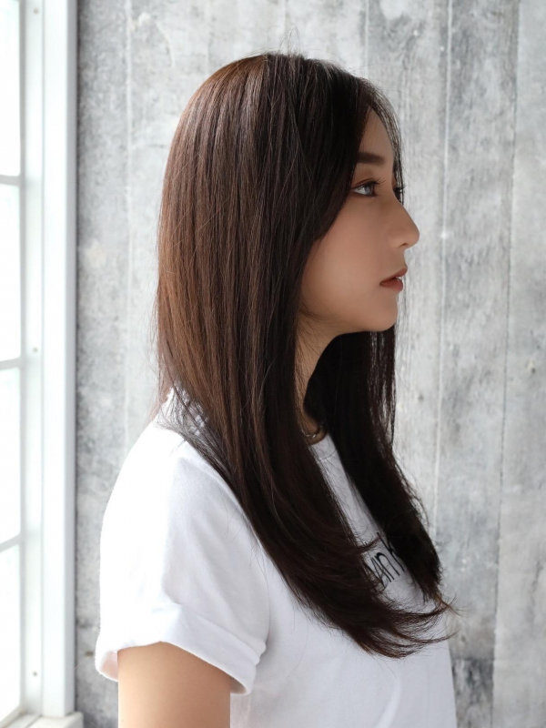 髪質改善でしっとり艶やか美髪！ 上品ストレートロングヘア
