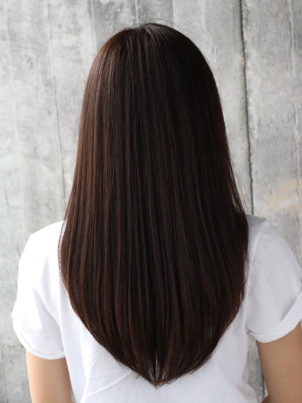 髪質改善でしっとり艶やか美髪！ 上品ストレートロングヘア