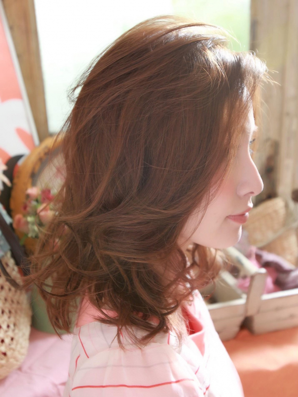40代にもおすすめ☆華やかミディアム×パーマヘア