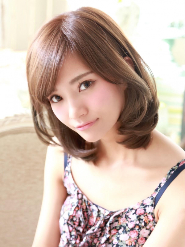 30代・40代にも☆ひし形シルエットの大人かわいいミディアム