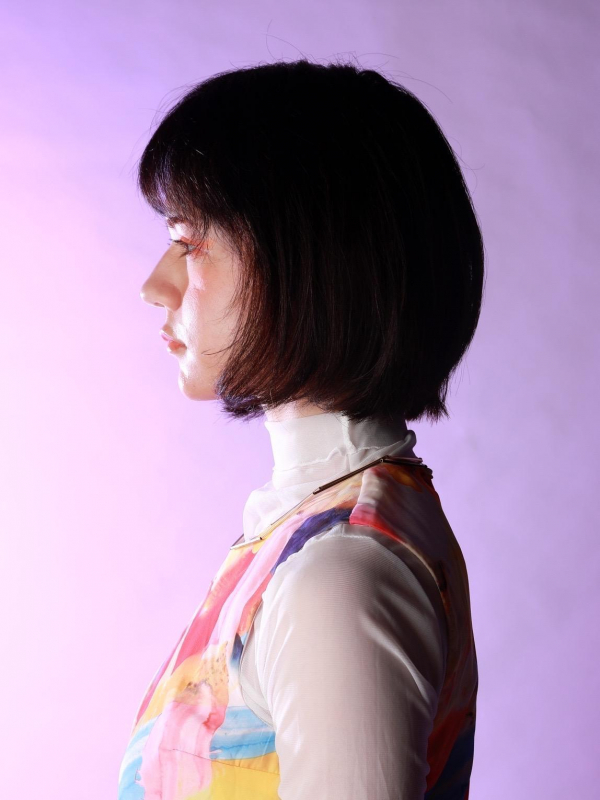 暗髪×内巻きのナチュラルボブスタイル