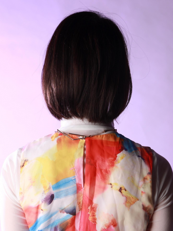 暗髪×内巻きのナチュラルボブスタイル