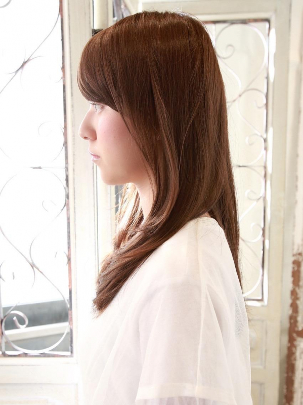 前髪なし×内巻きレイヤーの大人かわいいセミロングストレート