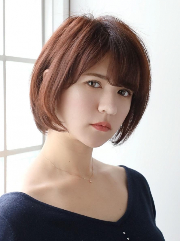 大人女子の余裕を感じるふんわりショートスタイル