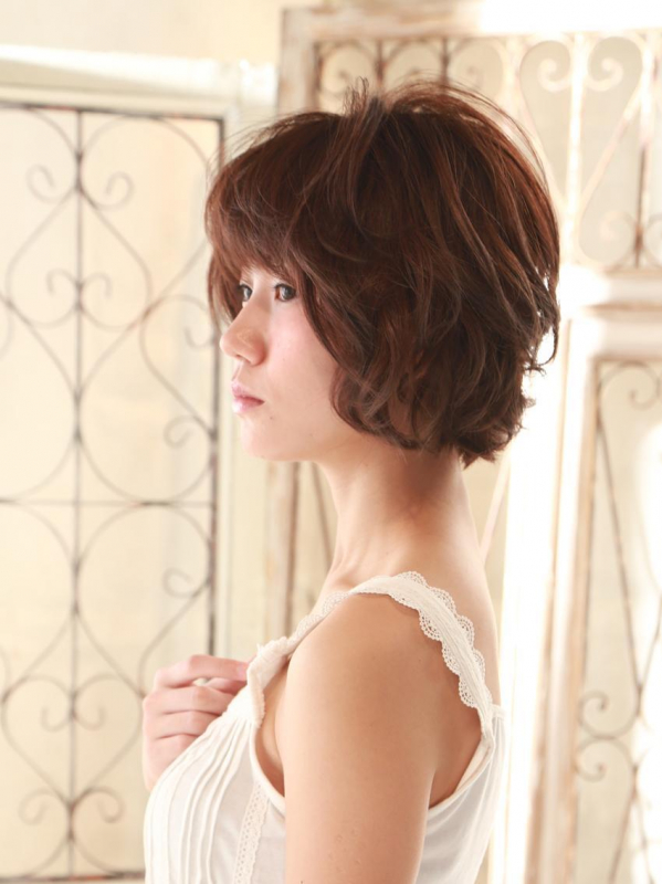 40代50代にも！ ふんわりトップの華やかボブ×パーマヘア