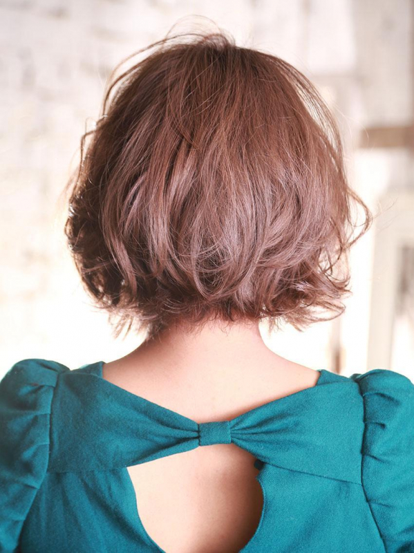 ひし形で小顔見え！ 40代50代にもおすすめボブ×パーマ