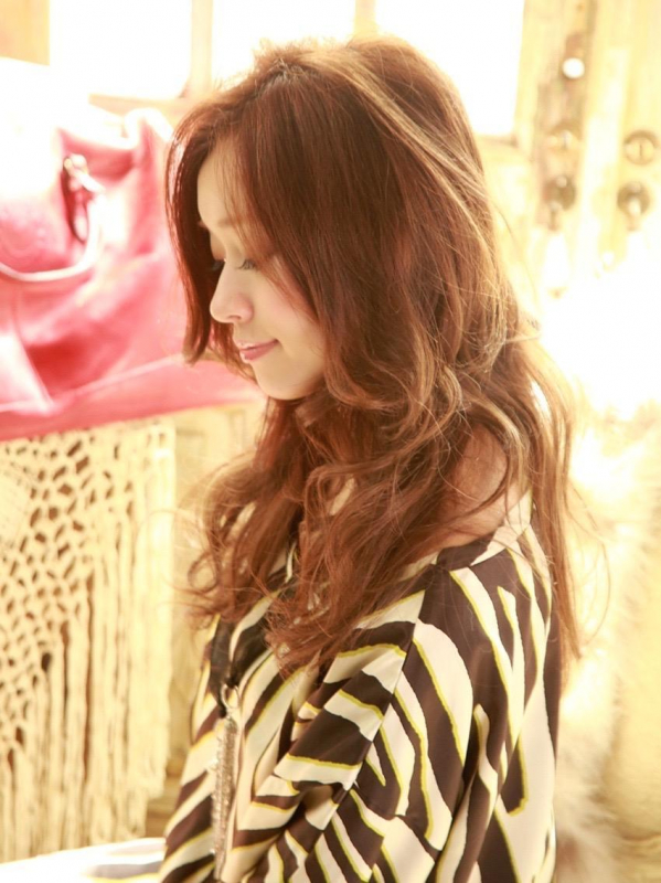 ナチュラルミックスパーマ×前髪なしでエレガントなセミロング