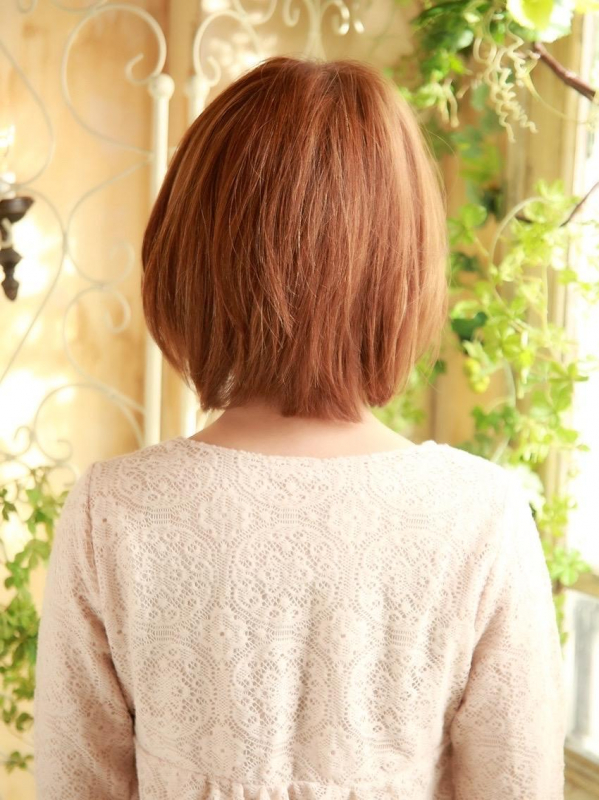 ひし形シルエットで小顔見え！ ナチュラルなストレート×ボブ