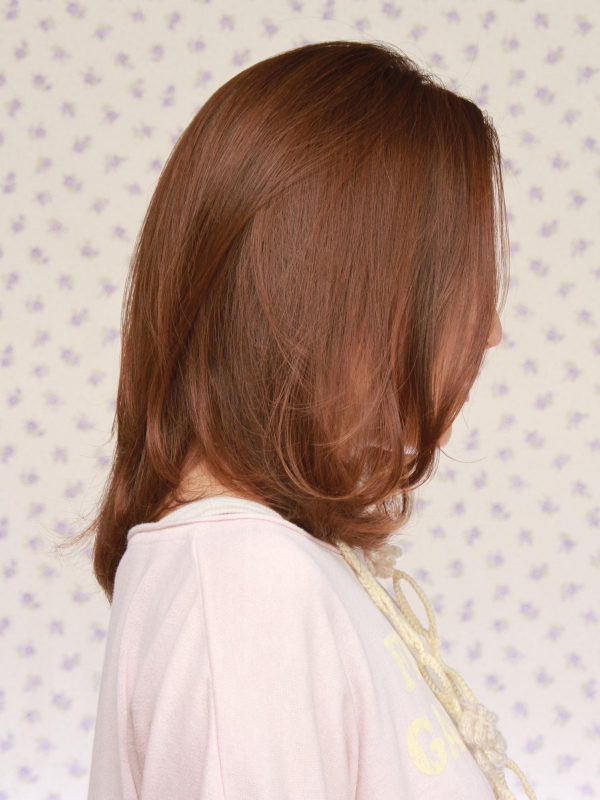 前髪なし×ウルフレイヤーで大人の上品くびれミディ