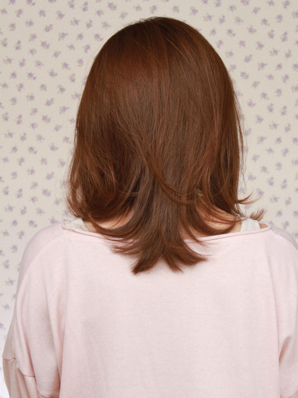 前髪なし×ウルフレイヤーで大人の上品くびれミディ