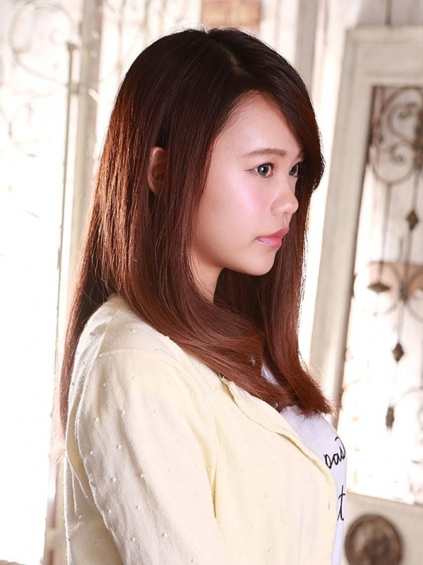 40代スレート×セミロングは前髪なしワンカールで仕上げ