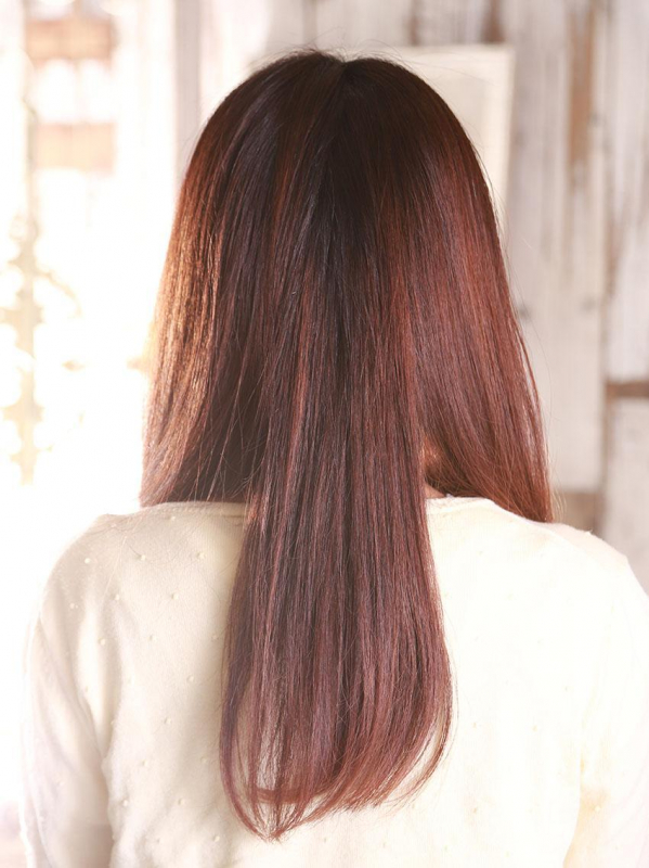 40代スレート×セミロングは前髪なしワンカールで仕上げ