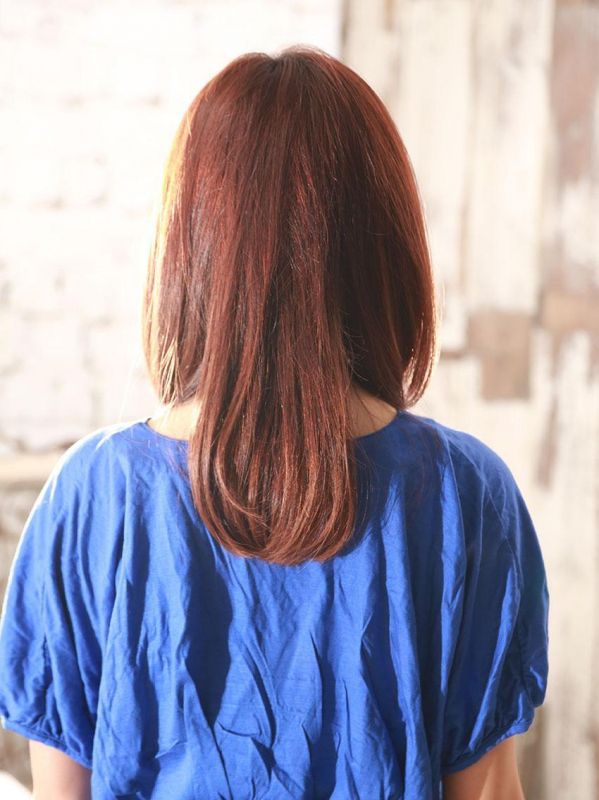 30代40代に 前髪あり華やか内巻きストレート×セミロング