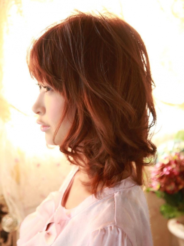 ひし形のミックスウェーブがポイント！愛されミディアム