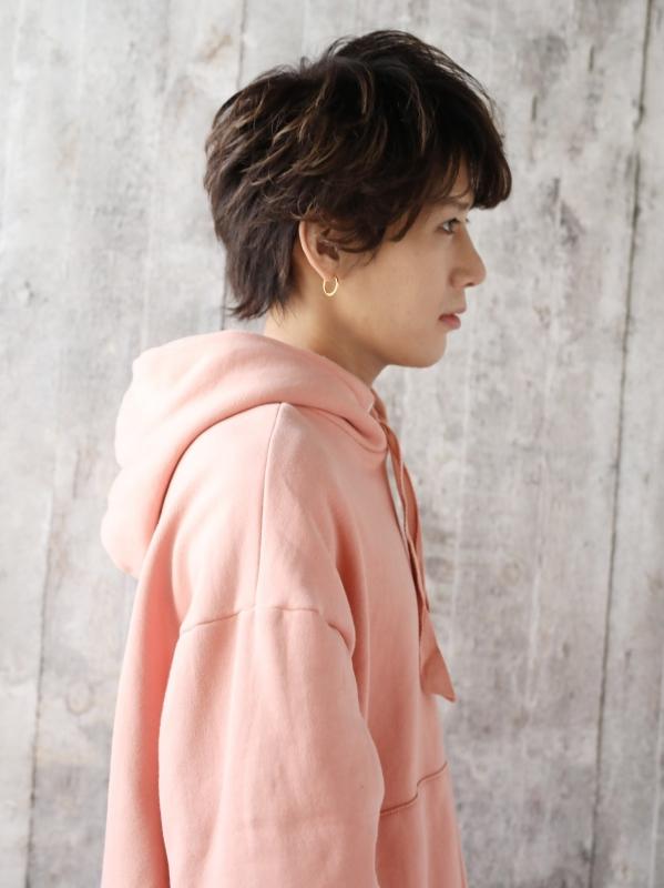 少し長めが大人の色気！ カジュアルなメンズショート