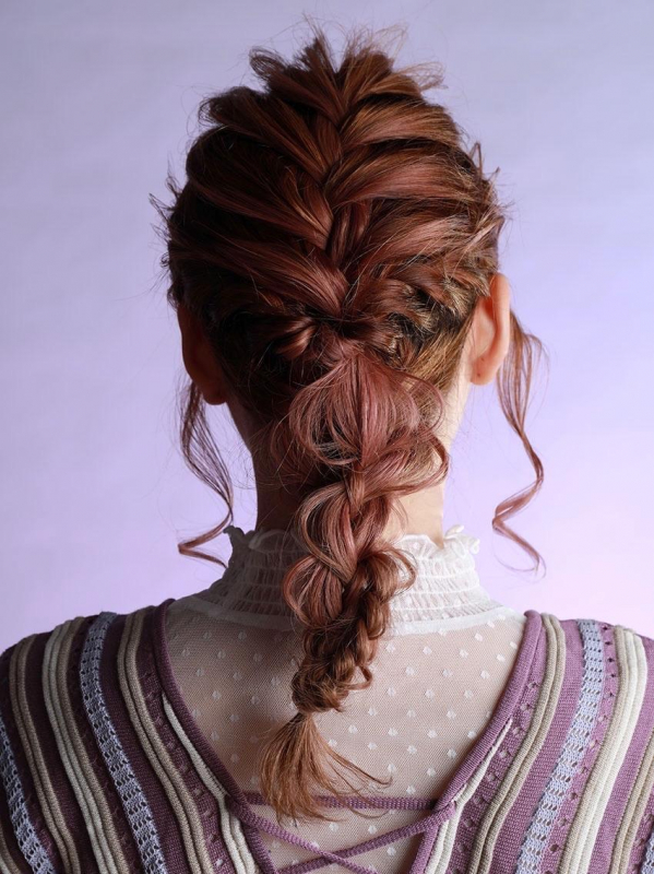 くるりんぱと三つ編みでアニメ主人公のような憧れアレンジ